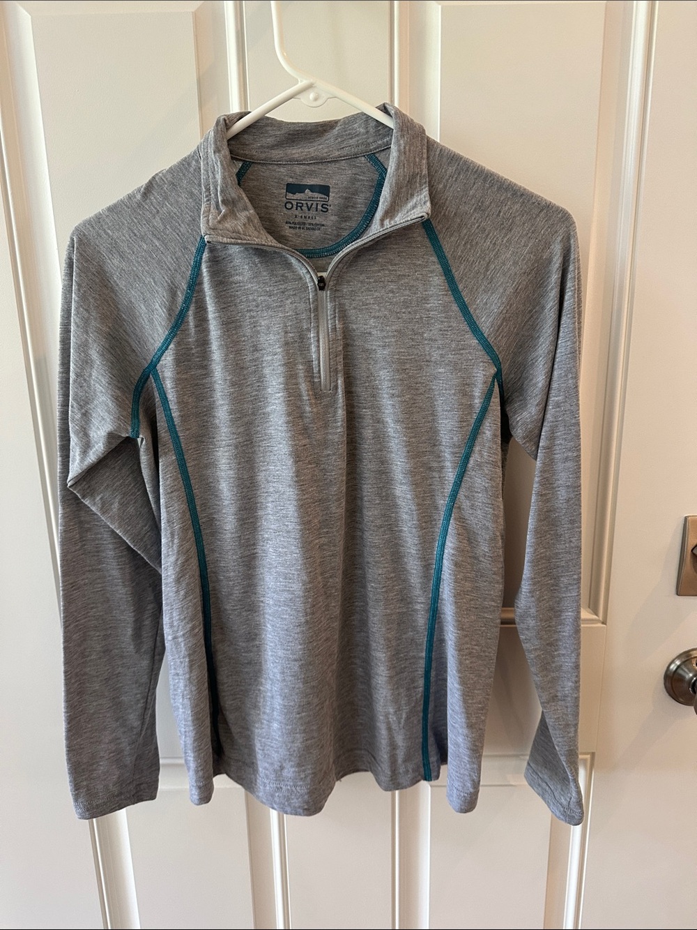Orvis Preserve Women’s Dri Release Quarter-Zip Shirt – Light Gray